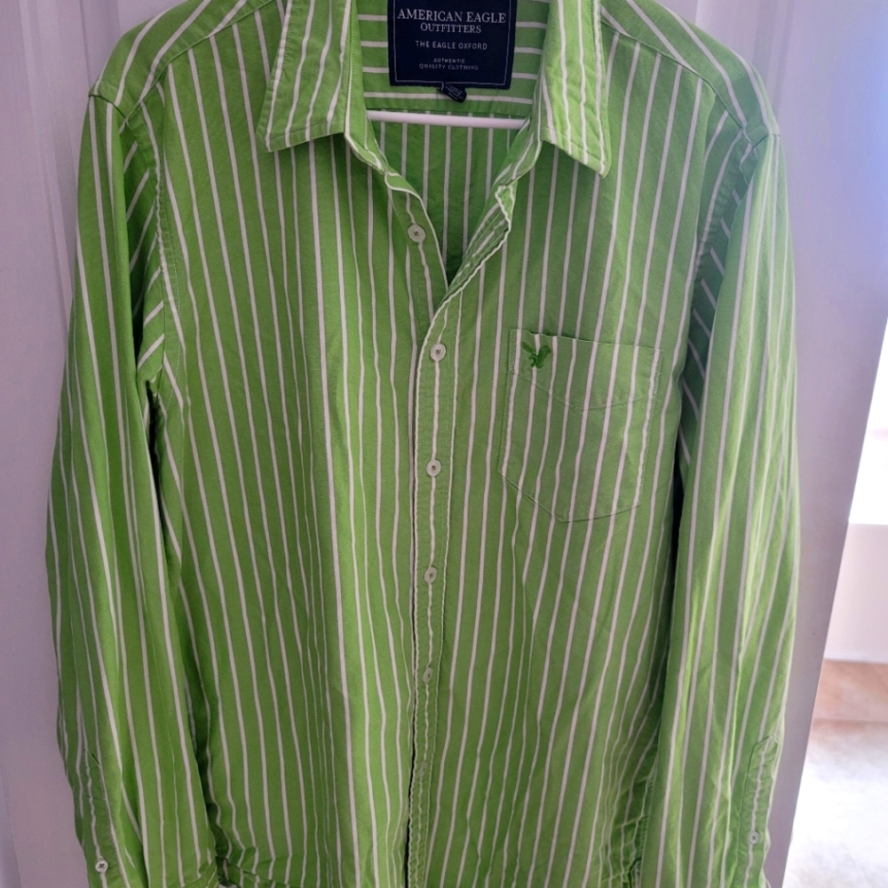 American Eagle long sleeve button up Shirt  large green